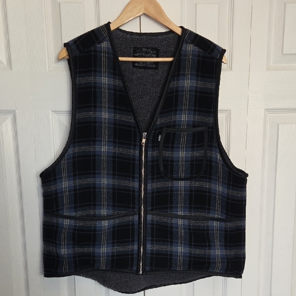Levi's Men's Blue Plaid Zip Vest